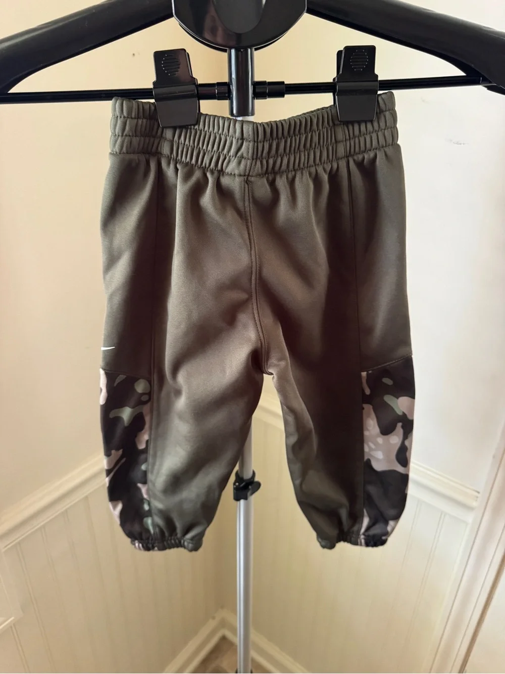 Nike Kids Olive‎ Green Camo Panel Jogger Pants Size 3T